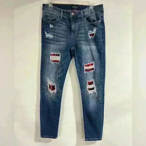 Just Blue size 11/30 women jeans with distress  red plaid detail pre owned